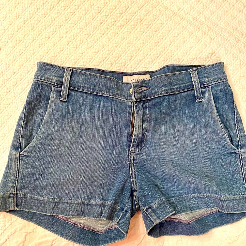 James Jean 27 Olivia short like new